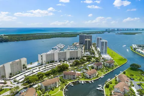 120 Lakeshore Dr #337, North Palm Beach, FL 33408