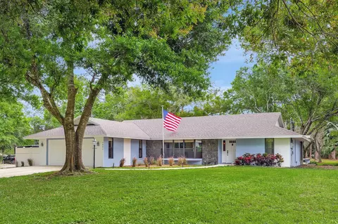 2001 Dade Rd, Fort Pierce, FL 34982