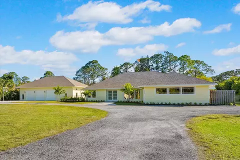16140 Cornwall Dr E, Loxahatchee, FL 33470