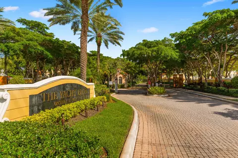 123 Yacht Club Way #105, Hypoluxo, FL 33462