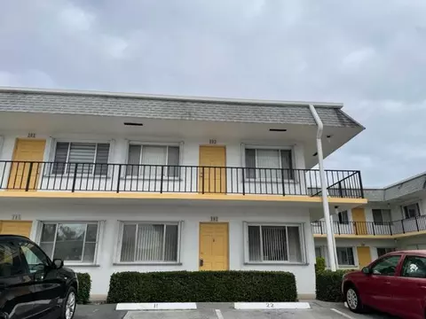 2840 Cynthia Ln #202, Lake Worth, FL 33461