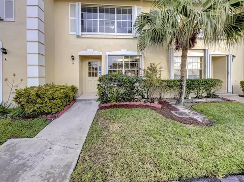 221 Foxtail Dr #B, Greenacres, FL 33415