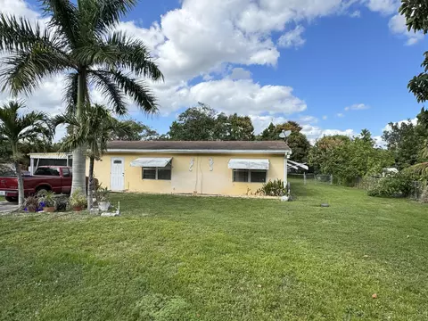 4059 Luzon Ave, Lake Worth, FL 33461