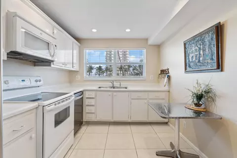 3224 S Ocean Blvd #212B, Highland Beach, FL 33487