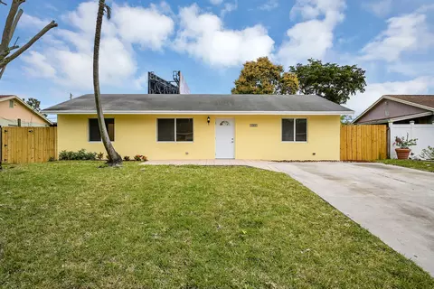4341 Weymouth St, Lake Worth, FL 33461