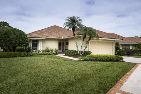 7008 SE Winged Foot Dr, Stuart, FL 34997
