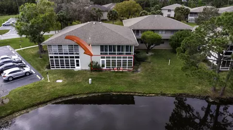 5 Lake Vista Trl #102, Port Saint Lucie, FL 34952
