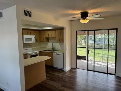 4245 Oak Terrace Dr, Greenacres, FL 33463