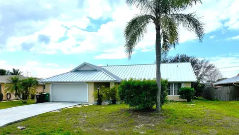 1550 SE Croquet St, Port Saint Lucie, FL 34983