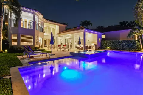 303 Charroux Dr, Palm Beach Gardens, FL 33410