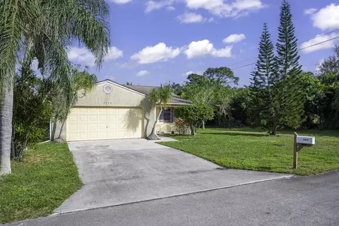5974 SE Pine Dr, Stuart, FL 34997