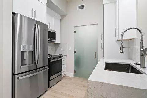 600 S Dixie Hwy #459, West Palm Beach, FL 33401