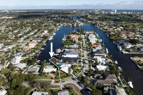 705 Waterway Dr, North Palm Beach, FL 33408