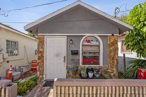 811 Division Ave, West Palm Beach, FL 33401
