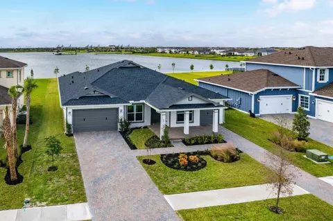 859 Hookline Cir, Loxahatchee, FL 33470
