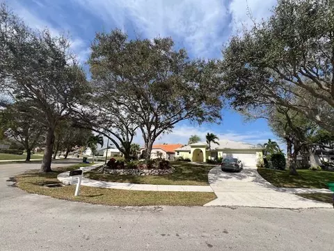 3945 NW 10th St, Delray Beach, FL 33445