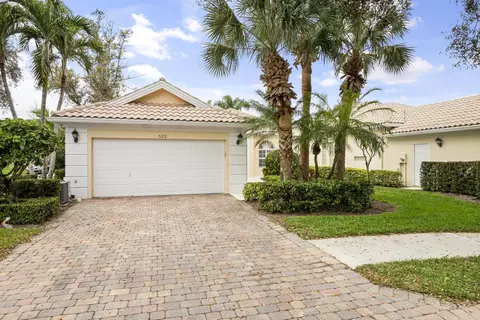 522 Rhine Rd, Palm Beach Gardens, FL 33410