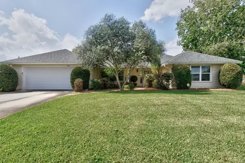445 30th Ct SW, Vero Beach, FL 32968