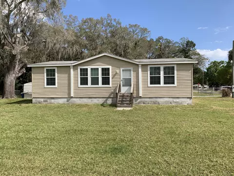 411 SE 12th Ave, Okeechobee, FL 34974
