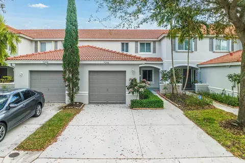 5206 Crossing Rocks Ct, Riviera Beach, FL 33407