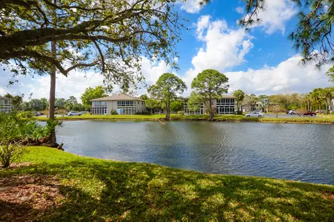 31 Lake Vista Trl #101, Port Saint Lucie, FL 34952