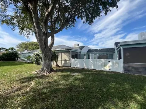 9322 SW 5th St #B, Boca Raton, FL 33428
