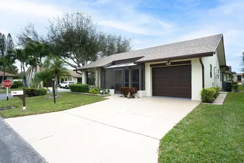 6040 Baywood Ln, Greenacres, FL 33463