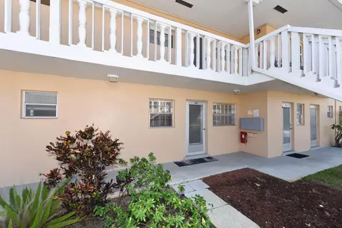 2182 NE 1st Way #105, Boynton Beach, FL 33435