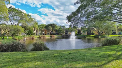 854 SW 9th Street Cir #203, Boca Raton, FL 33486