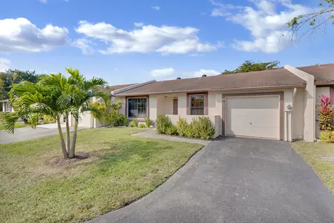 15931 Carrotwood Cir, Delray Beach, FL 33484