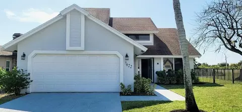 7622 S Nemec Dr, Lake Clarke Shores, FL 33406