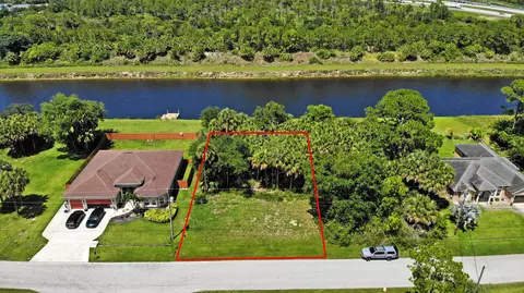 2465 SW Galiano Rd, Port Saint Lucie, FL 34953