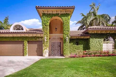 6274 NW 32nd Ter, Boca Raton, FL 33496
