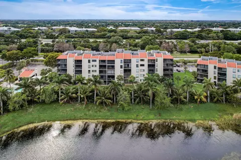 3000 Presidential Way #402, West Palm Beach, FL 33401