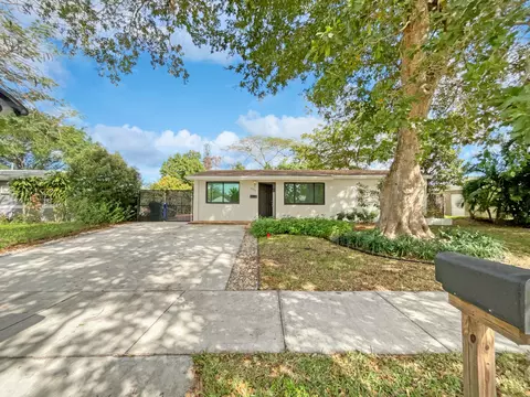 4729 SW 22nd St, Fort Lauderdale, FL 33317