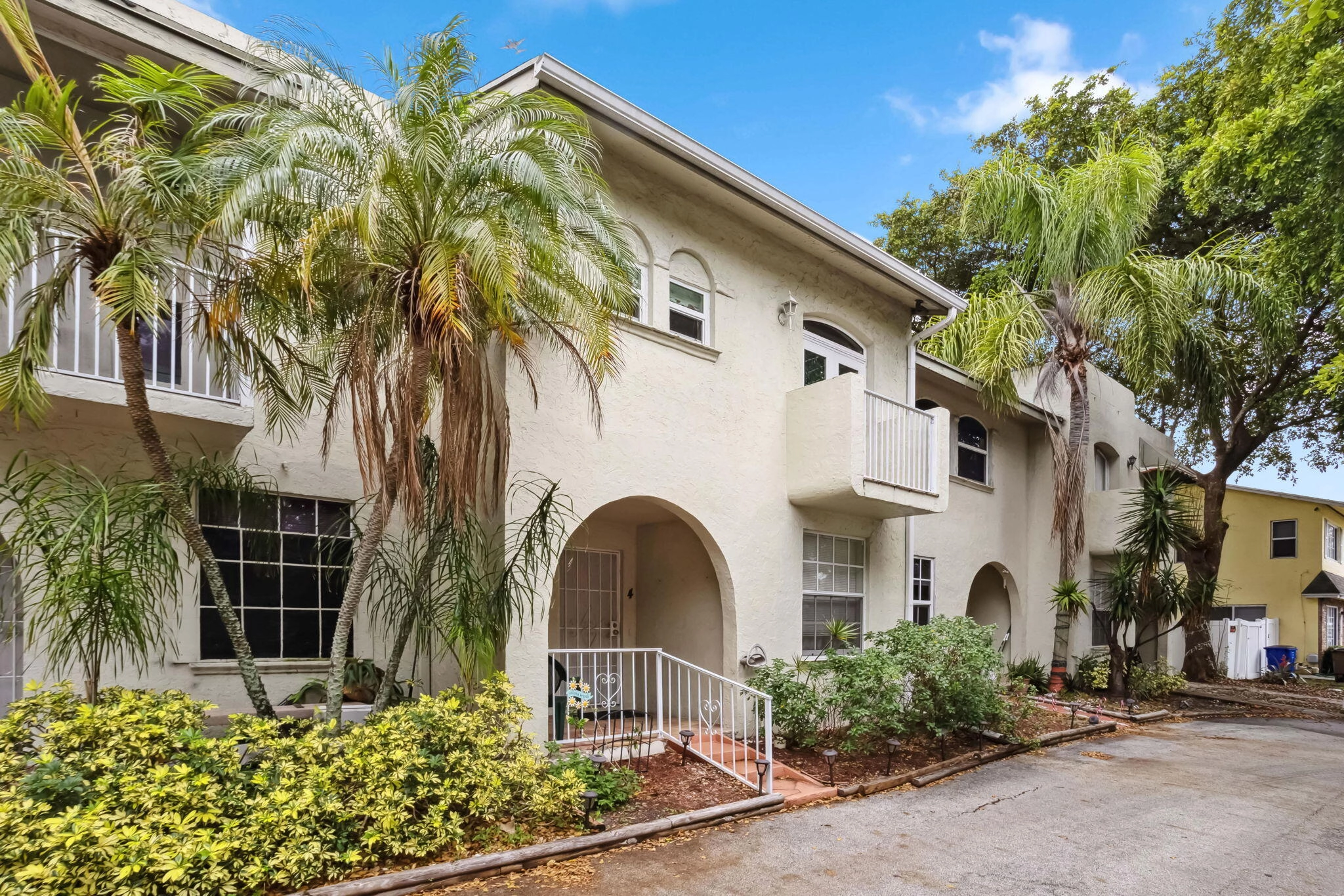 4161 NW 9th Ave Unit 4  