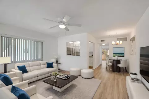 2290 Sunset Ave #18, Lake Worth, FL 33461