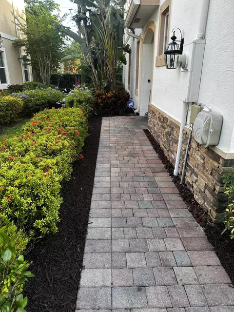 5148 Ashley River Rd, West Palm Beach, FL 33417