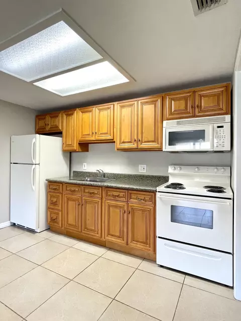 7208 Southgate Blvd #7208, Tamarac, FL 33321