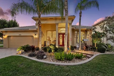 2142 Bellcrest Cir, Royal Palm Beach, FL 33411