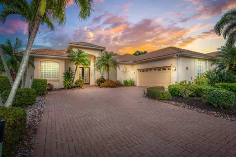 2217 SE Montrose Ln, Port Saint Lucie, FL 34952