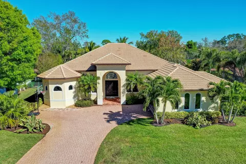 12 Alnwick Rd, Palm Beach Gardens, FL 33418
