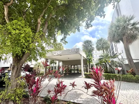 201 178th Dr #303, Sunny Isles Beach, FL 33160