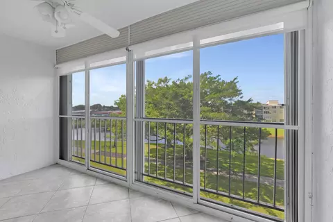 14671 Bonaire Blvd #401, Delray Beach, FL 33446