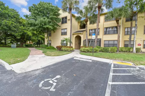 2305 N Congress Ave #34, Boynton Beach, FL 33426