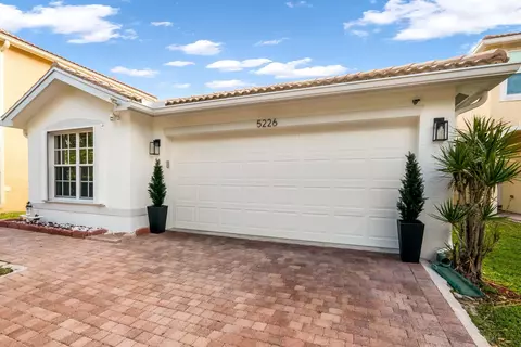 5226 Rising Comet Ln, Greenacres, FL 33463