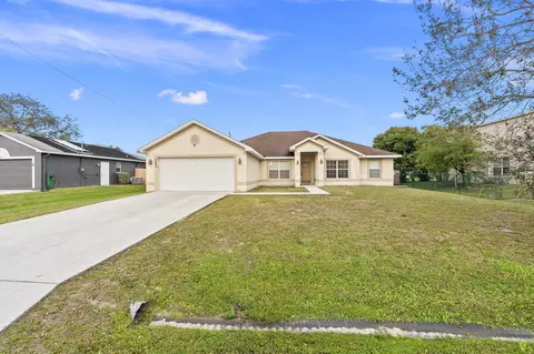 123 NW Friar St, Port Saint Lucie, FL 34983