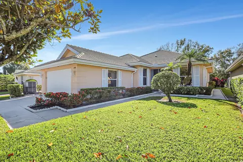 148 NW Bentley Cir, Port Saint Lucie, FL 34986