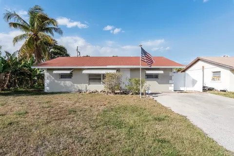 327 NE 16th Ave, Boynton Beach, FL 33435