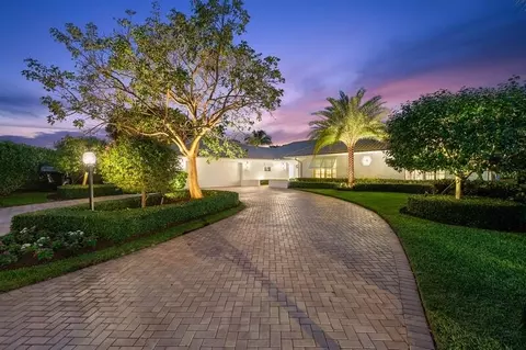 4795 Oak Cir, Boynton Beach, FL 33436